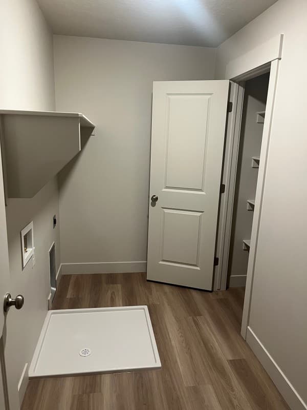 Mapleton Townhome: 4053 S Woodland Ave