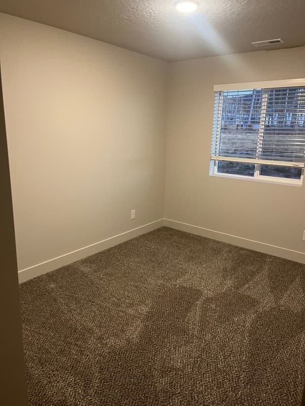 Mapleton Townhome: 4053 S Woodland Ave