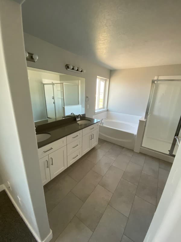 Lehi House: 552 S Dapple Dr