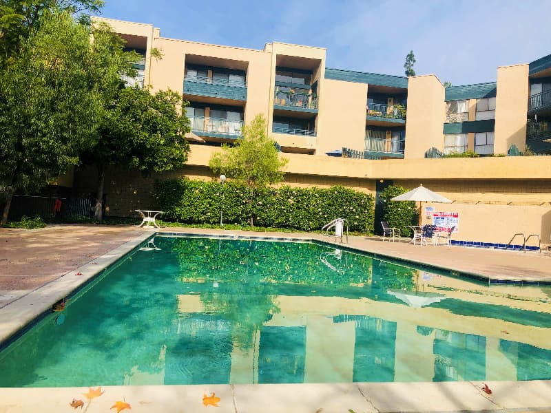 Los Angeles Condo: 4499 Via Marisol