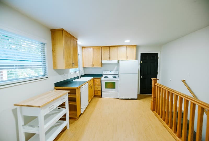 Centerville Townhome: 210 E 300 S