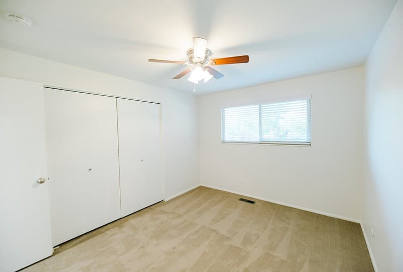 Centerville Townhome: 210 E 300 S
