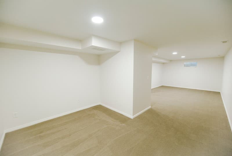 Centerville Townhome: 210 E 300 S