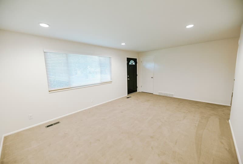 Centerville Townhome: 210 E 300 S