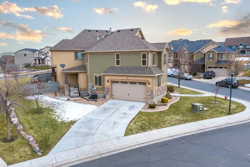 Eagle Mountain Townhome: 9256 N Prairie Dunes Way