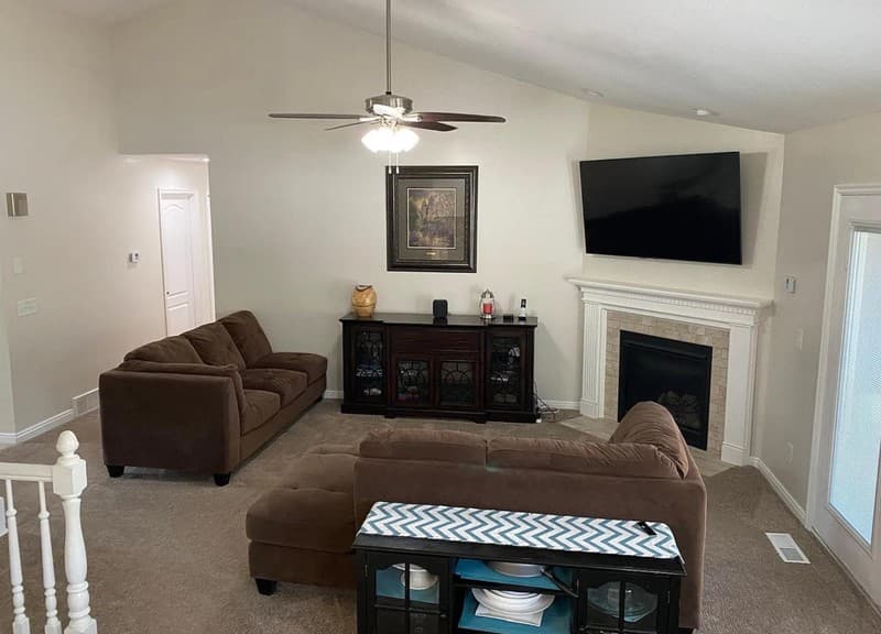 Layton House: 2747 E 1600 N