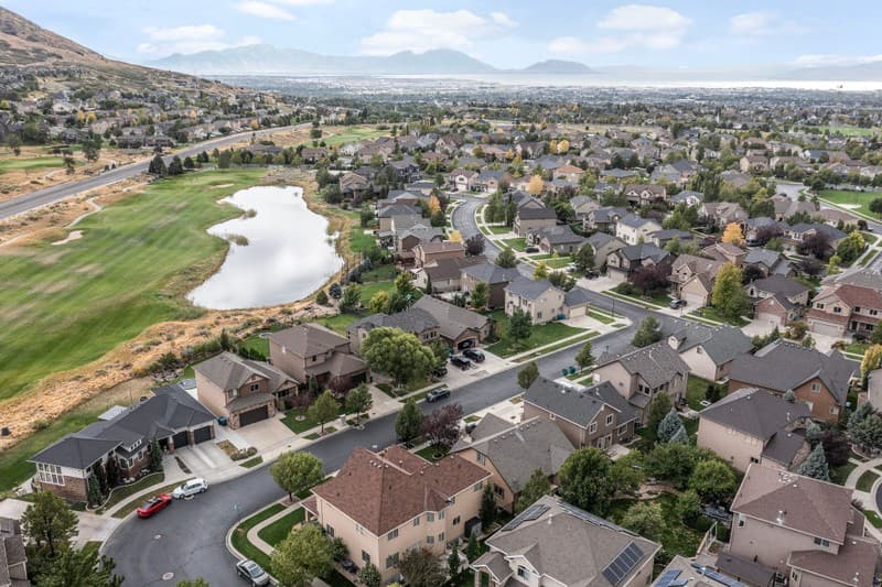Pleasant Grove House: 10789 N La Costa