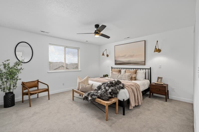 Pleasant Grove House: 10789 N La Costa