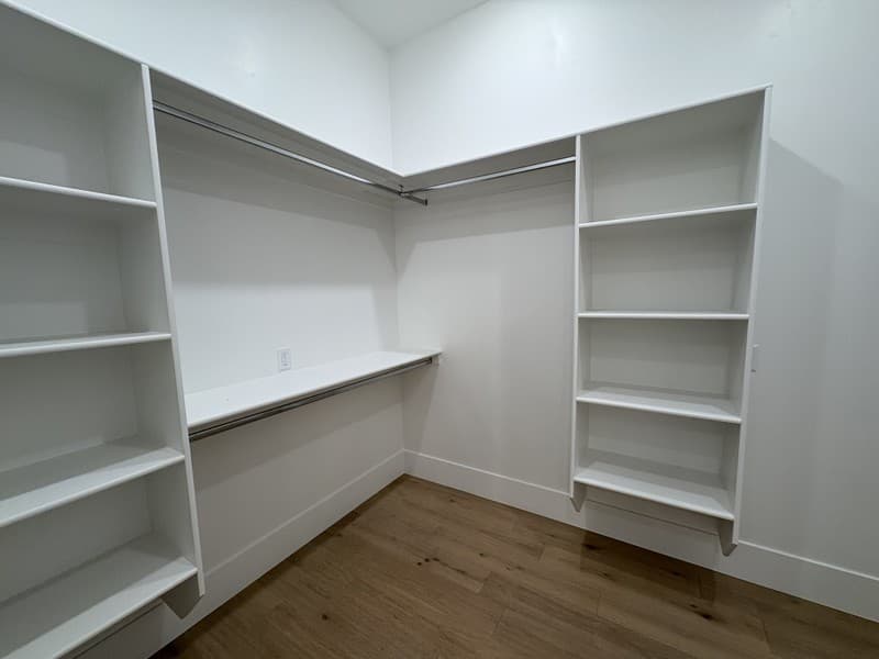 Provo House: 68 W 4750 N