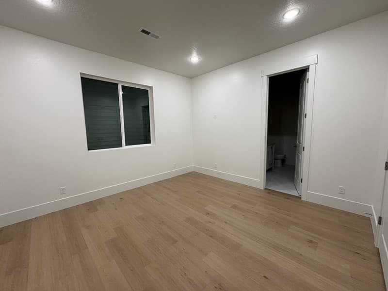 Provo House: 68 W 4750 N