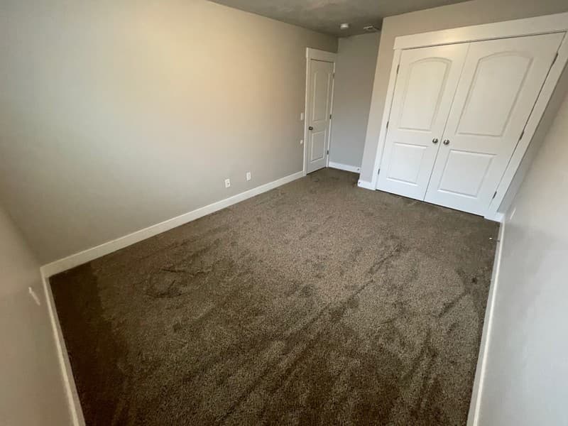 Eagle Mountain Townhome: 3807 E Cunninghill Dr