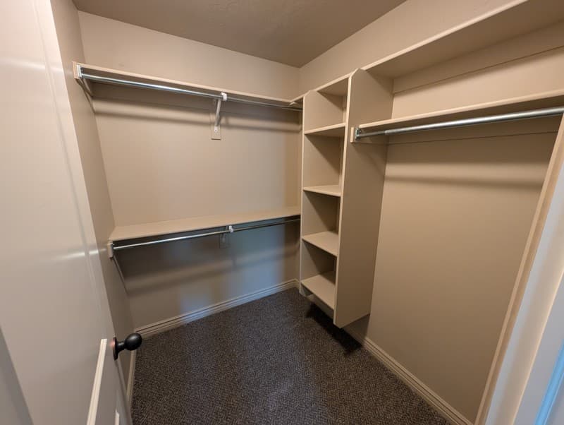 Layton Condo: 909 S Main St