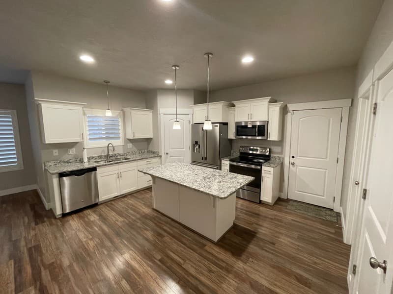 Eagle Mountain Townhome: 3807 E Cunninghill Dr