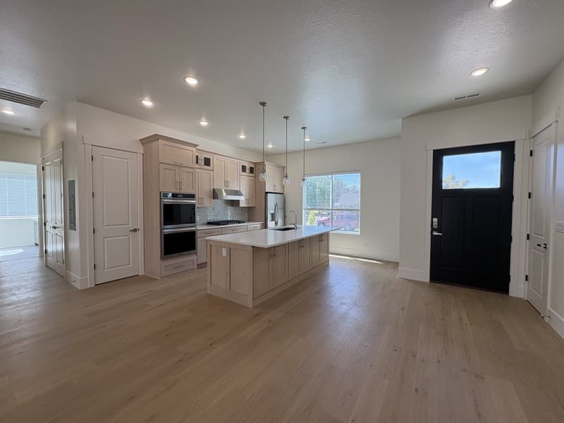 Provo House: 68 W 4750 N