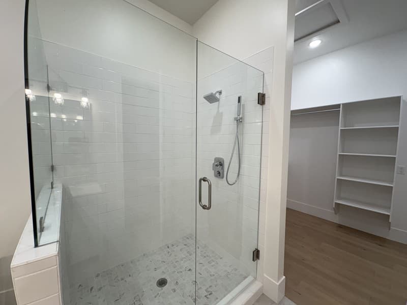 Provo House: 68 W 4750 N
