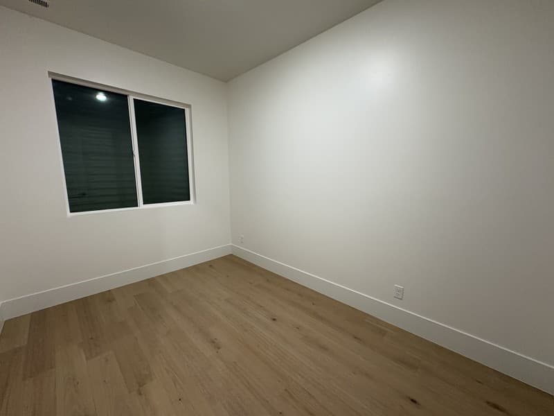 Provo House: 68 W 4750 N