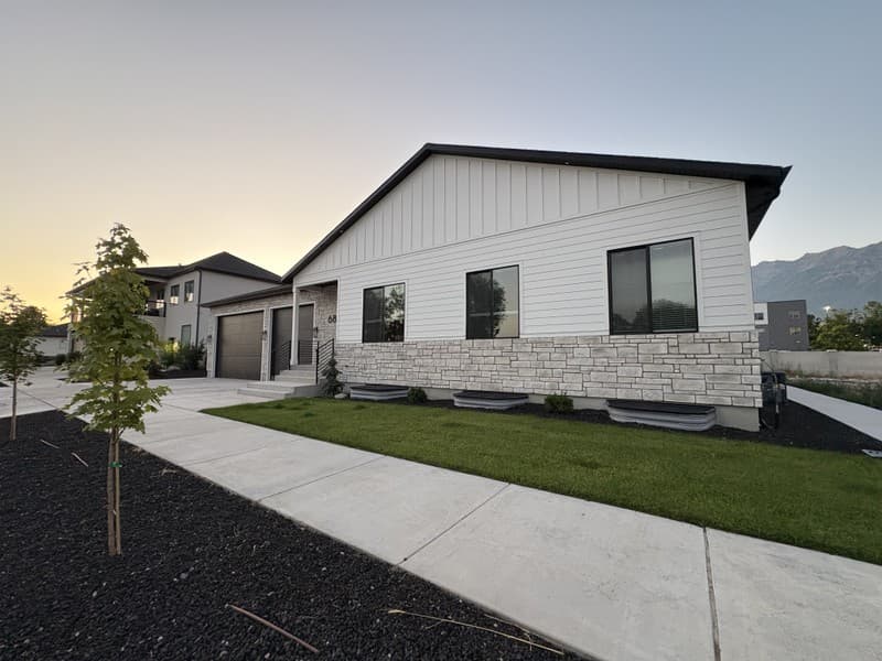 Provo House: 68 W 4750 N