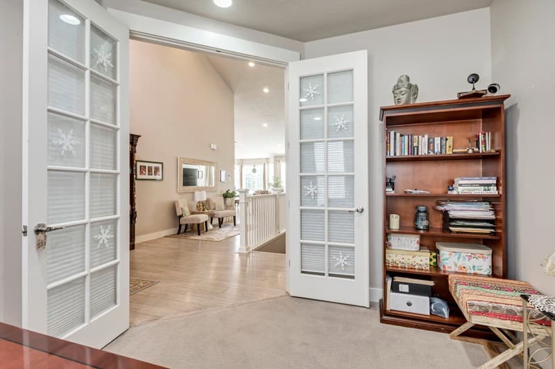 Draper House: 13320 S Lakemont Dr