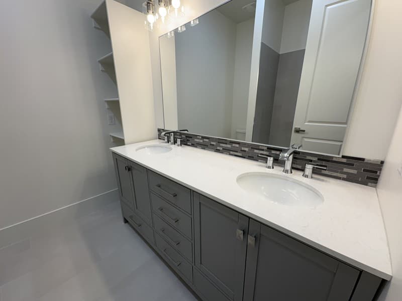 Provo House: 68 W 4750 N