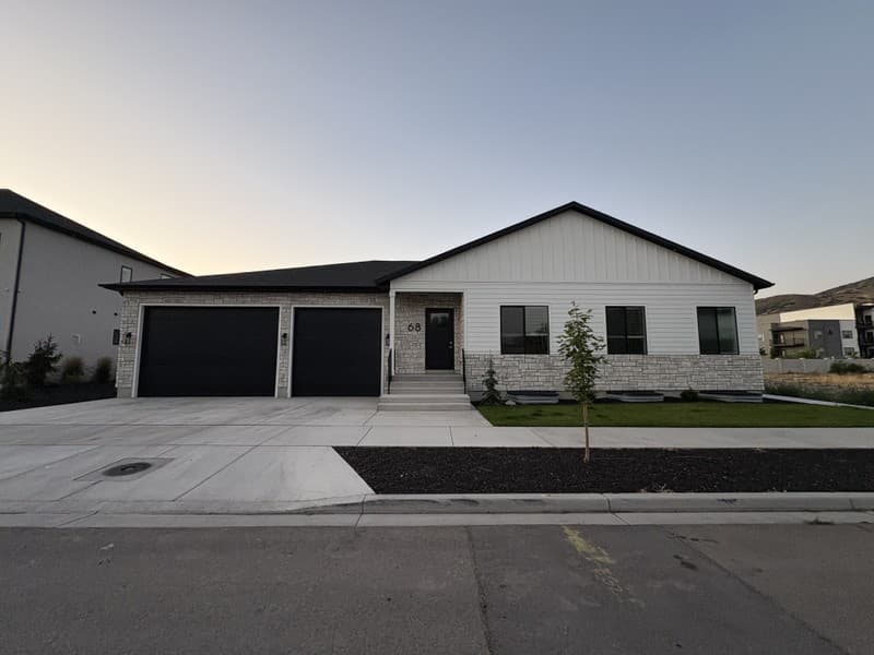 Provo House: 68 W 4750 N
