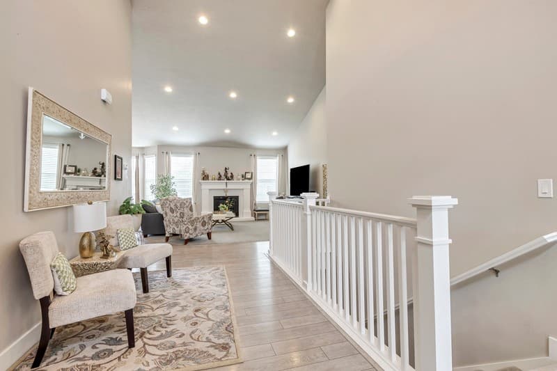 Draper House: 13320 S Lakemont Dr