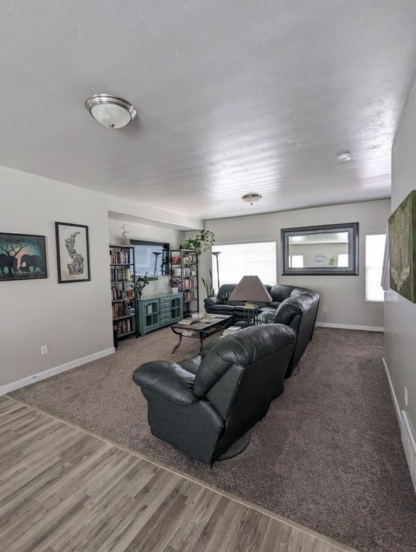 Riverton Townhome: 14742 S Rising Star Way