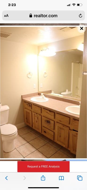 Saint George House: 404 N 2110 East Cir
