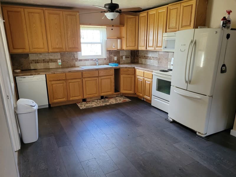 Montpelier House: 229 S 8th St