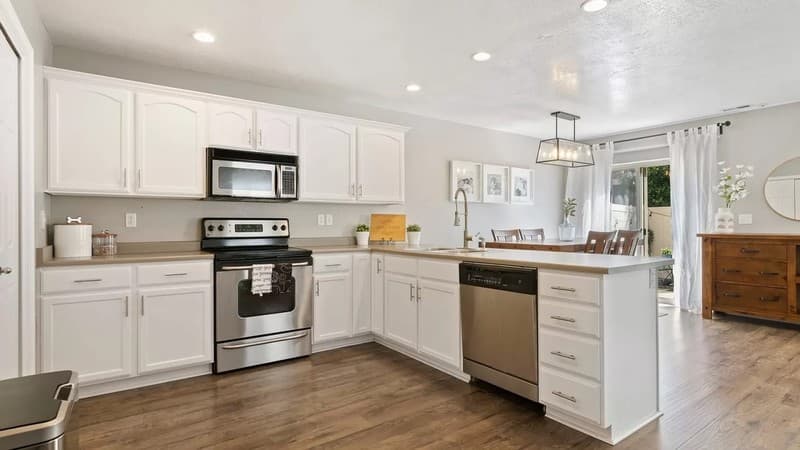 Pleasant Grove Townhome: 597 S 910 W