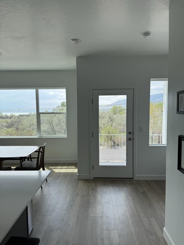 Saratoga Springs Single Room: 871 E Skiff Way