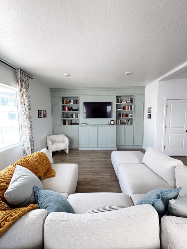 Saratoga Springs Single Room: 871 E Skiff Way