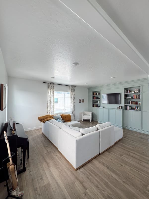 Saratoga Springs Single Room: 871 E Skiff Way