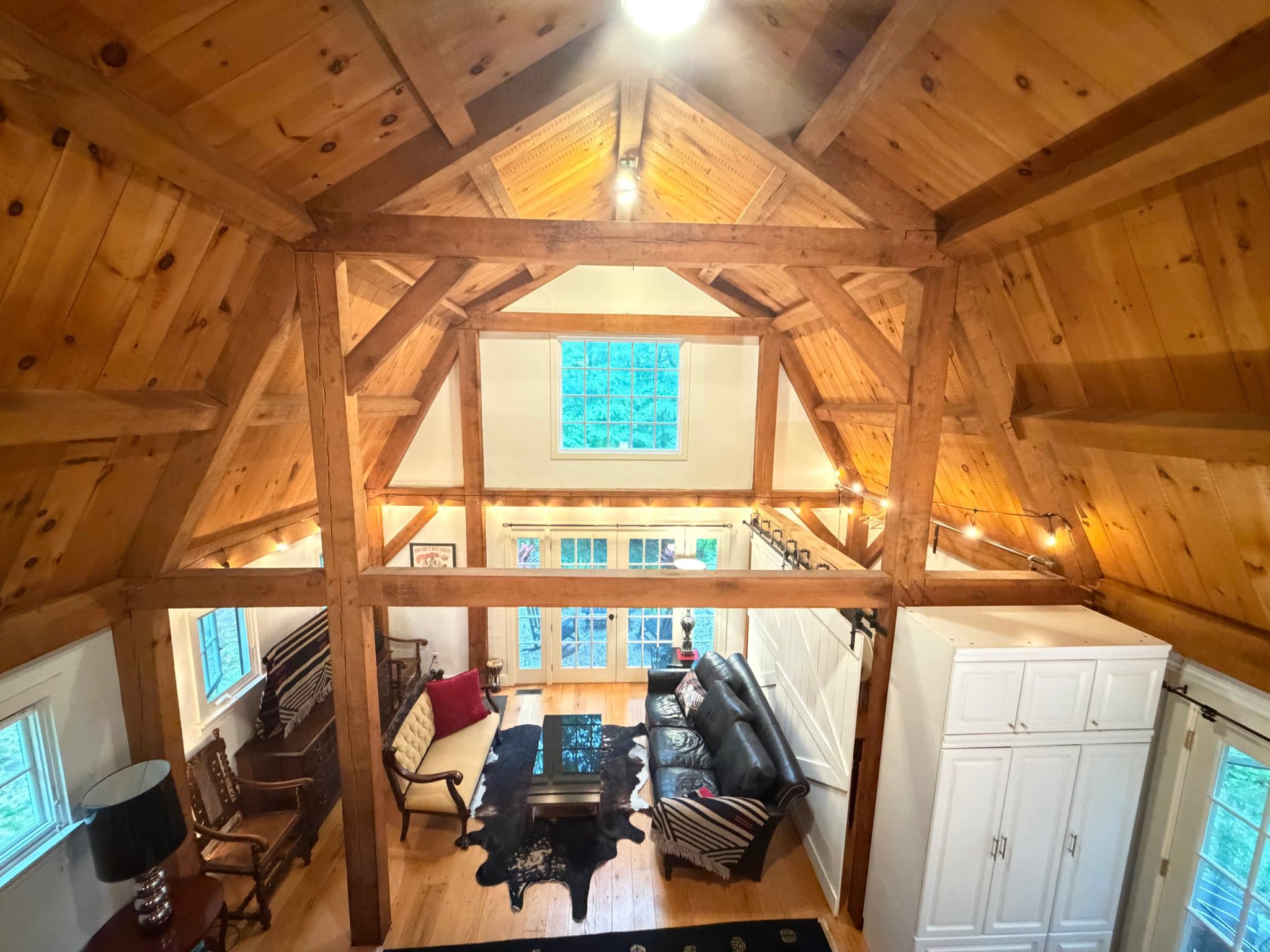 Ridgefield House: 300 Chestnut HIll Road