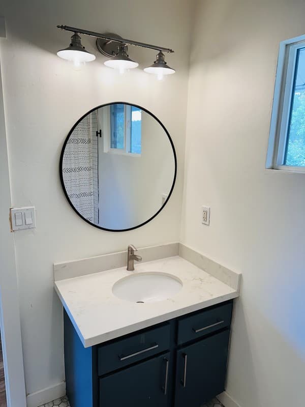 Draper House: 12070 S 700 E