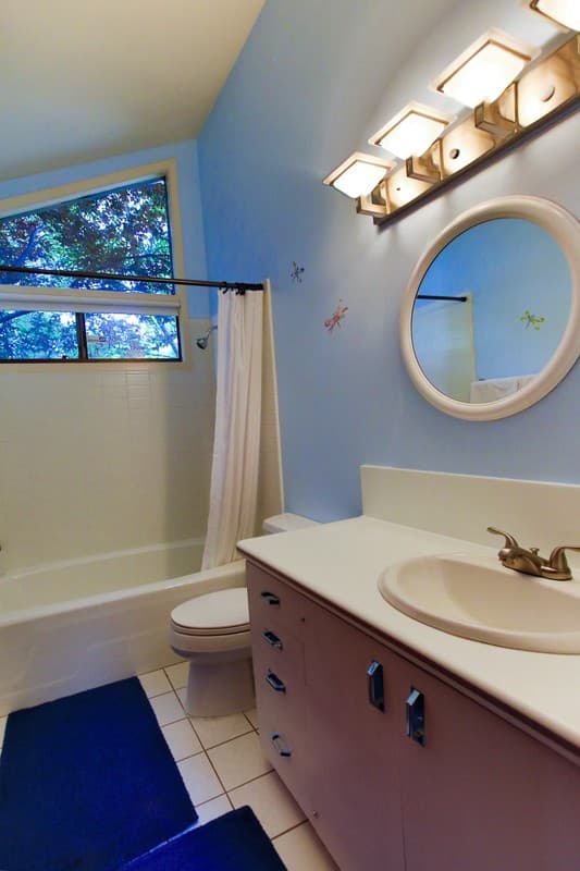 Provo House: 2145 N 1450 E