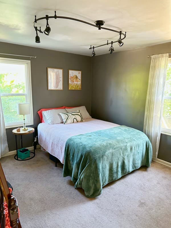 Salt Lake City Single Room: 2237 E Vimont Ave