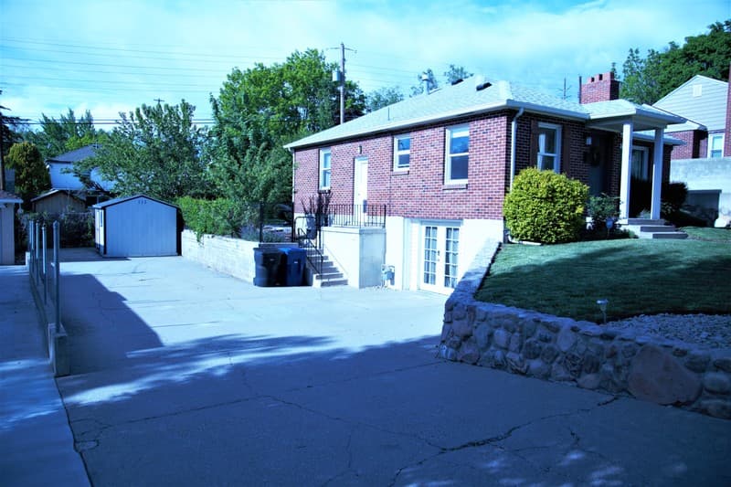 Salt Lake City Single Room: 2237 E Vimont Ave
