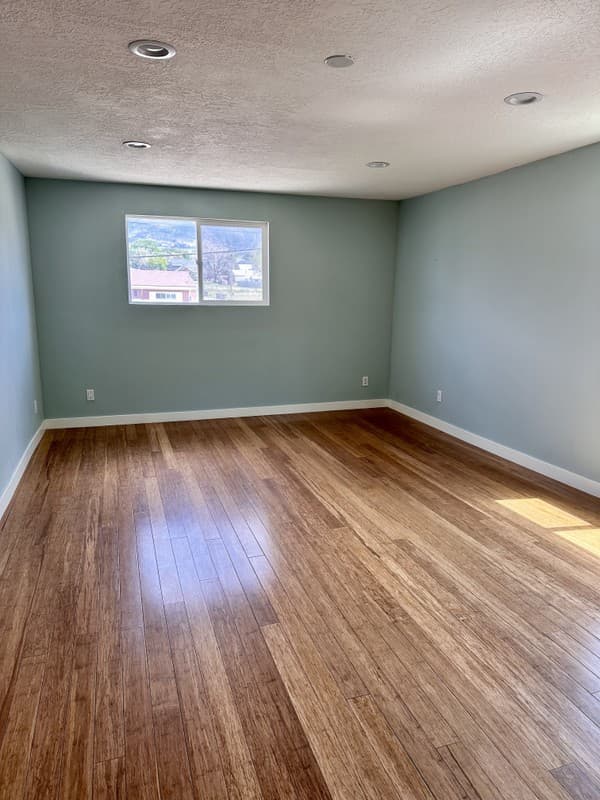 Draper House: 12070 S 700 E