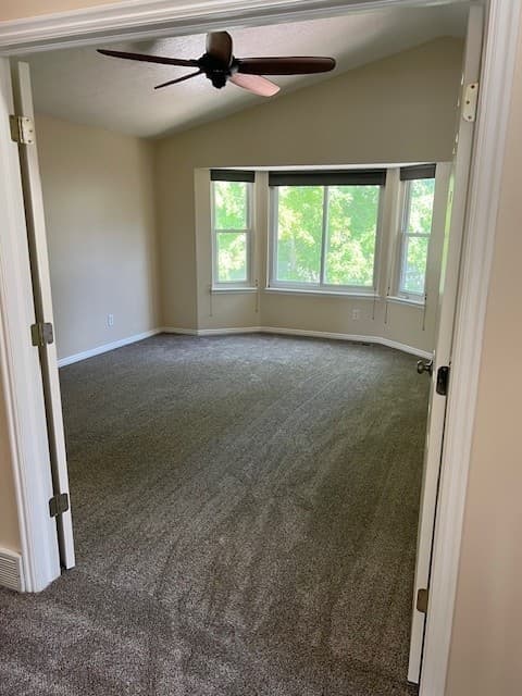 Sandy House: 929 E 11190 S