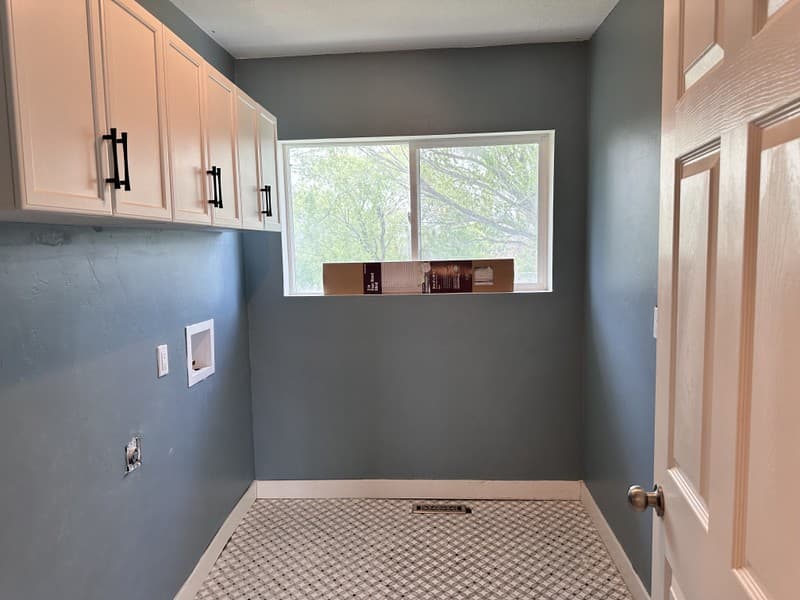 Draper House: 12070 S 700 E