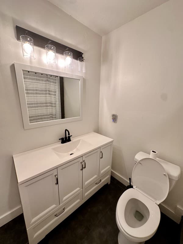 Draper House: 12070 S 700 E