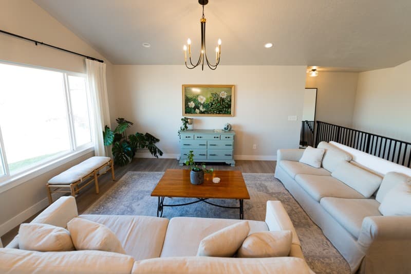 Eagle Mountain House: 2823 E Clarkstone Dr