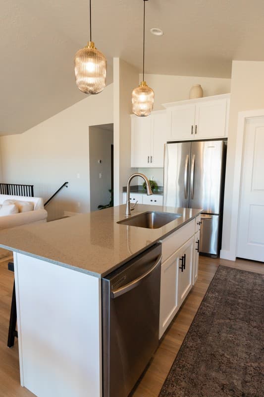Eagle Mountain House: 2823 E Clarkstone Dr