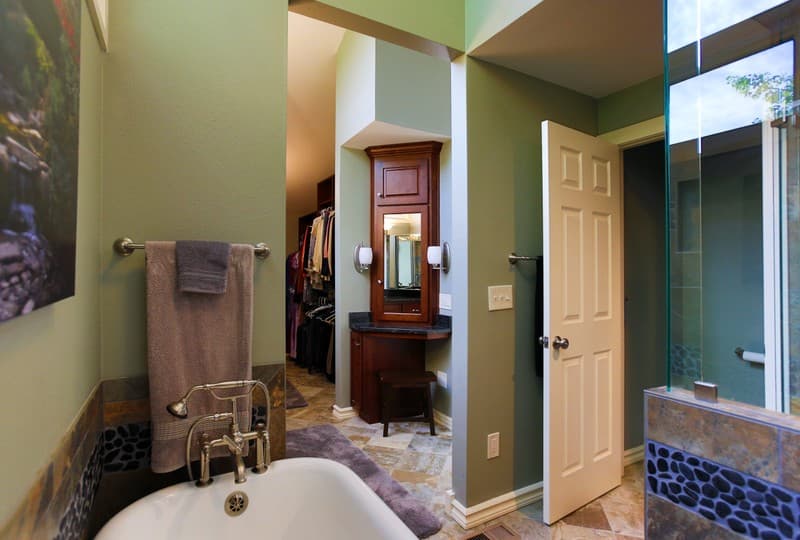 Provo House: 2145 N 1450 E