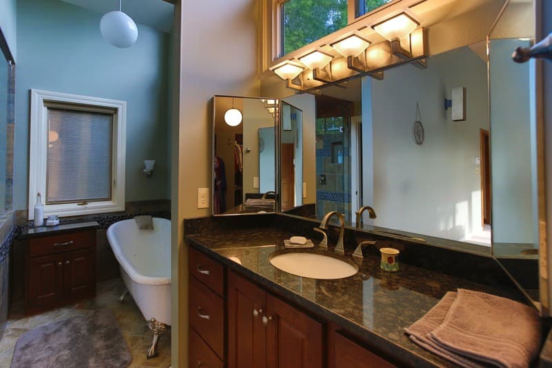 Provo House: 2145 N 1450 E