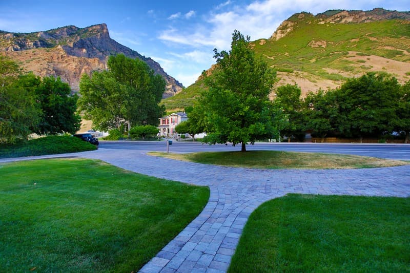 Provo House: 2145 N 1450 E