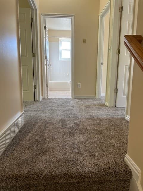Sandy House: 929 E 11190 S