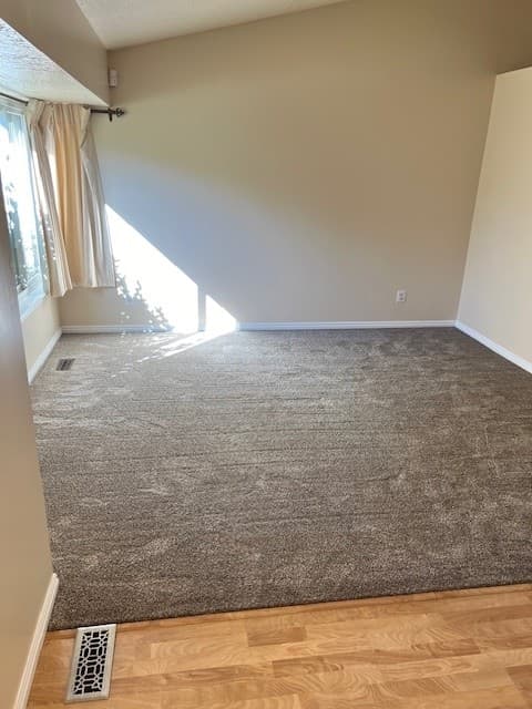 Sandy House: 929 E 11190 S