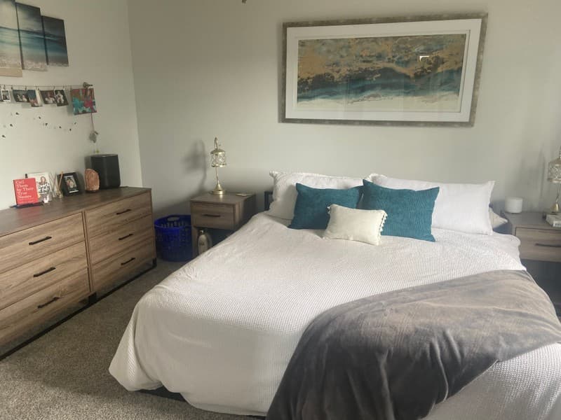 Sandy Townhome: 677 W Villa Bluff Dr