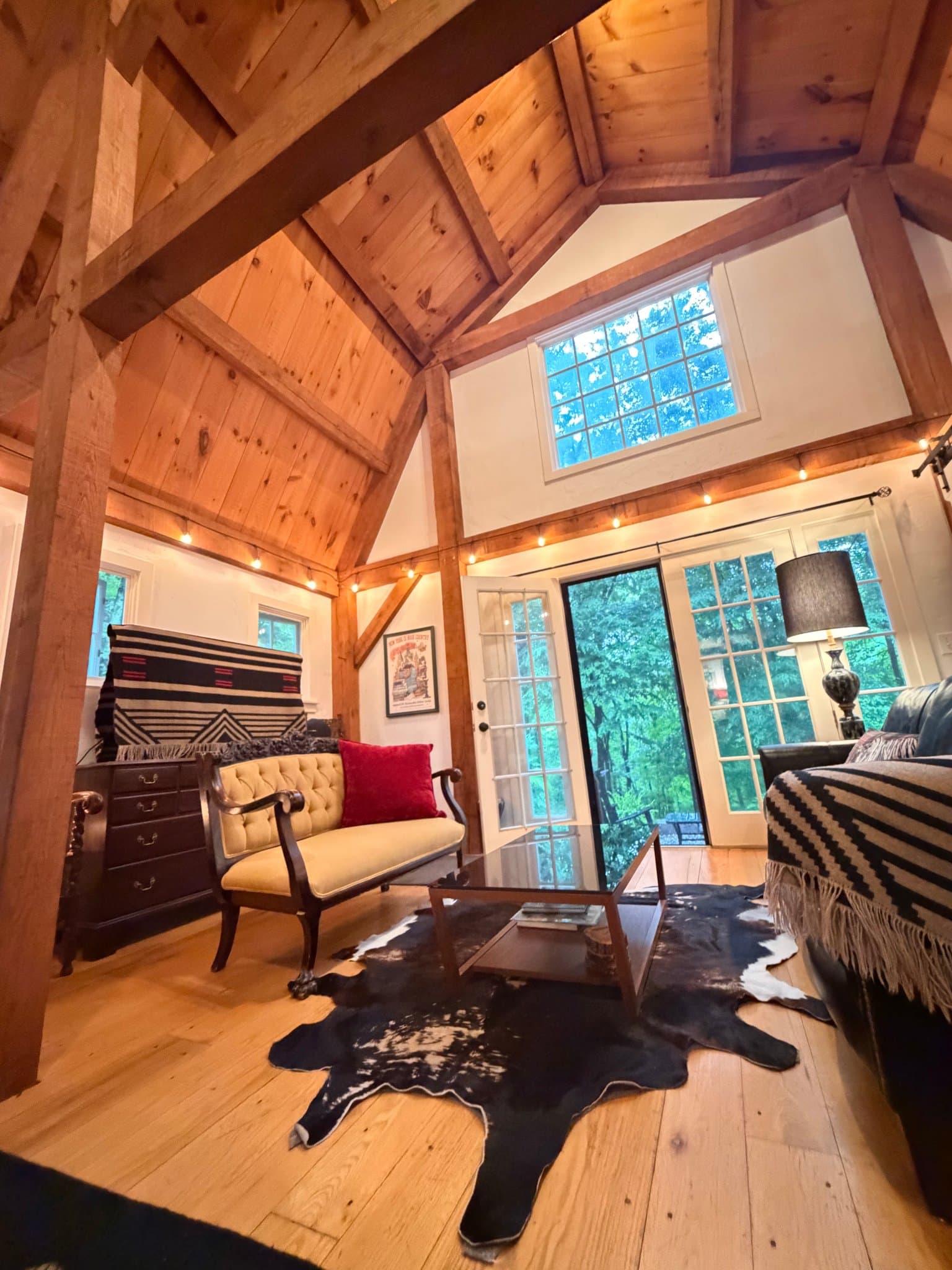 Ridgefield House: 300 Chestnut HIll Road